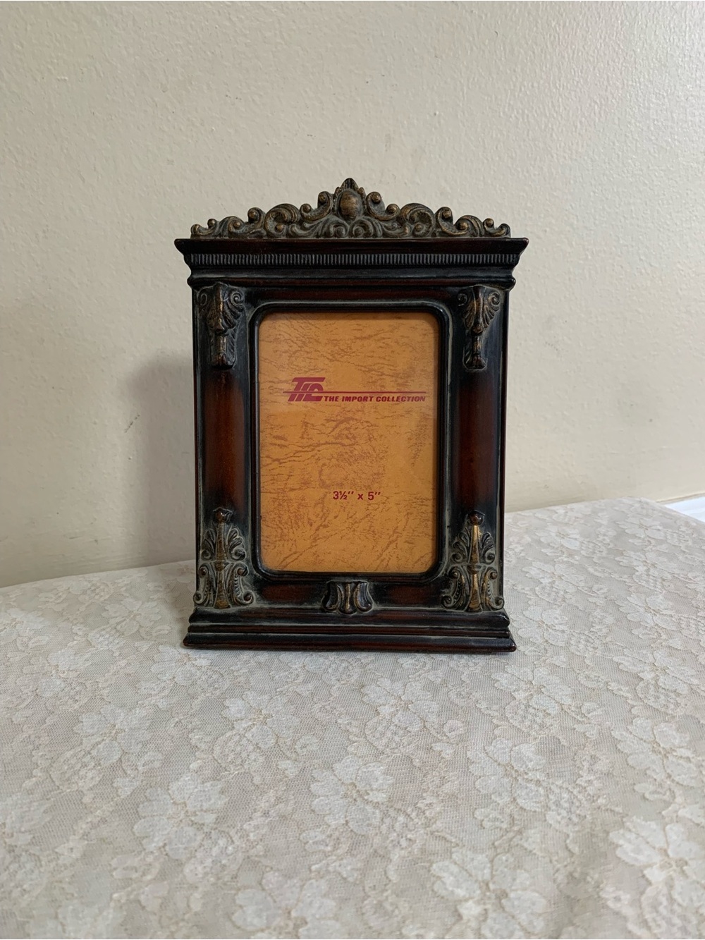 Vintage The Import Collection Ornate Tabletop Picture Frame Baroque Victorian
